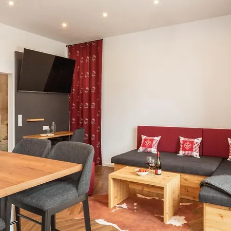 Kuschelnester Und Ferienwohnung Chiemseeglück Mit Wunderschönem Chiemseeblick