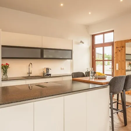Kuschelnester Und Ferienwohnung Chiemseeglück Mit Wunderschönem Chiemseeblick Apartment