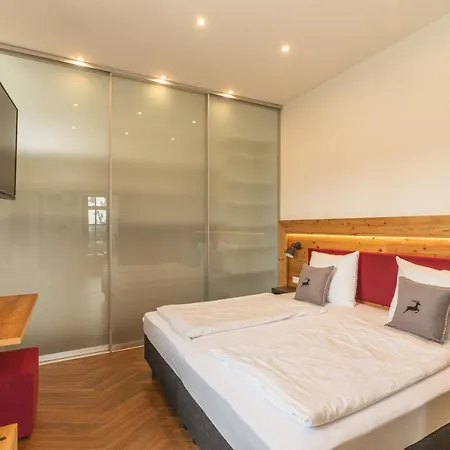 Apartment Kuschelnester Und Ferienwohnung Chiemseeglück Mit Wunderschönem Chiemseeblick Gstadt am Chiemsee