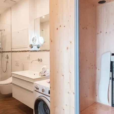 Kuschelnester Und Ferienwohnung Chiemseeglück Mit Wunderschönem Chiemseeblick Apartment