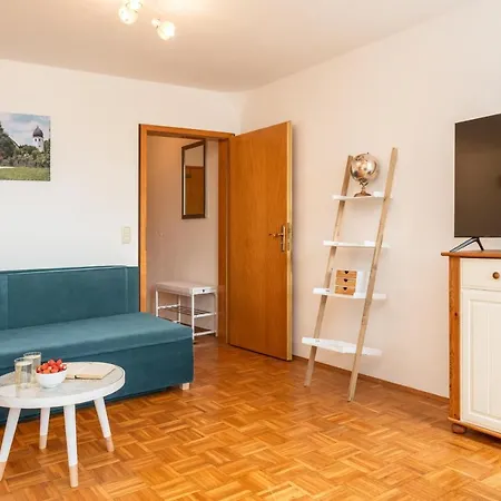 Kuschelnester Und Ferienwohnung Chiemseeglück Mit Wunderschönem Chiemseeblick Apartment *