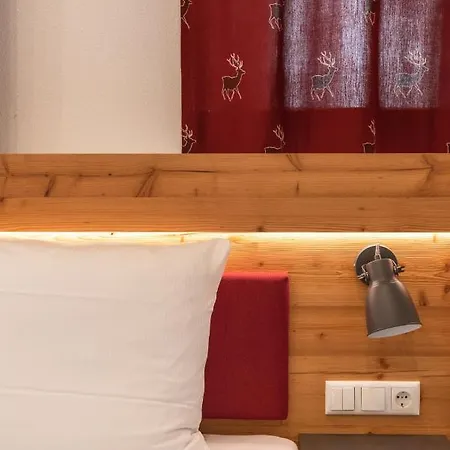 Kuschelnester Und Ferienwohnung Chiemseeglück Mit Wunderschönem Chiemseeblick