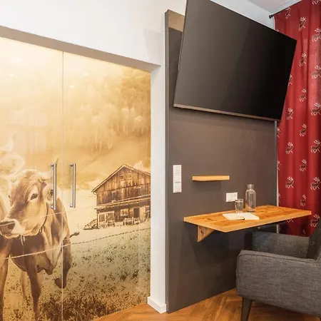 Kuschelnester Und Ferienwohnung Chiemseeglück Mit Wunderschönem Chiemseeblick Apartment