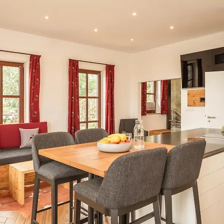 Apartment Kuschelnester Und Ferienwohnung Chiemseeglück Mit Wunderschönem Chiemseeblick Gstadt am Chiemsee